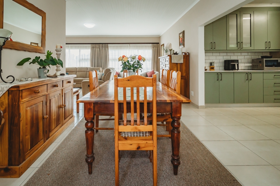 3 Bedroom Property for Sale in Denver Park Western Cape